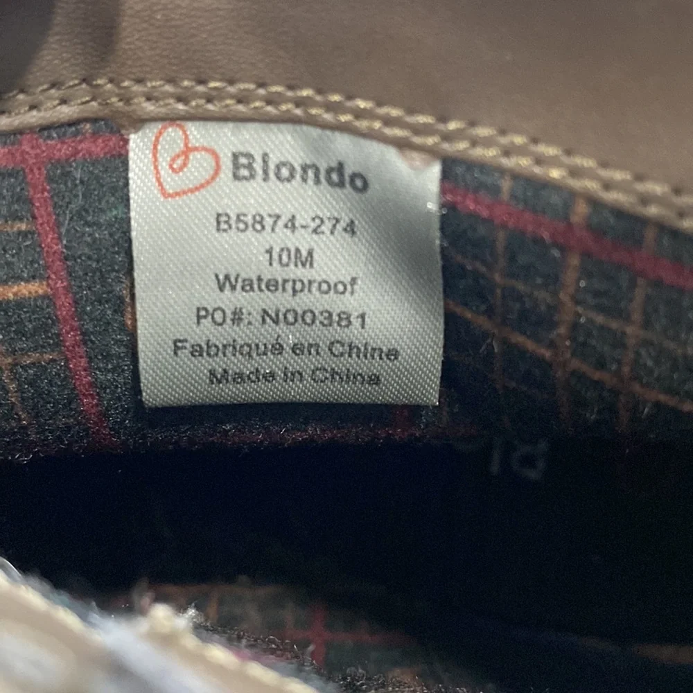 Blondo Nellie waterproof booties taupe‎ nubuck color